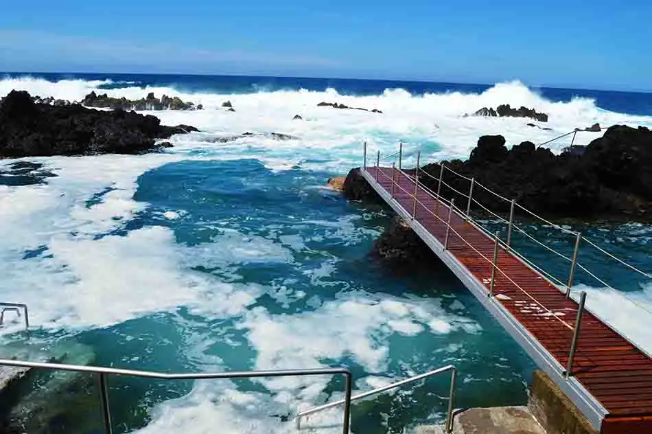 Passeio em privado, Terceira